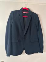 Marineblauer Businessblazer in Größe 42 Kr. München - Haar Vorschau