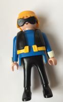 Playmobil Männchen Mann Wachmann mit Sonnenbrille Uniform Süd - Niederrad Vorschau