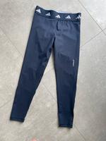 Adidas Legging 38 M dunkelblau Tight Fit Techfit Sachsen - Pirna Vorschau