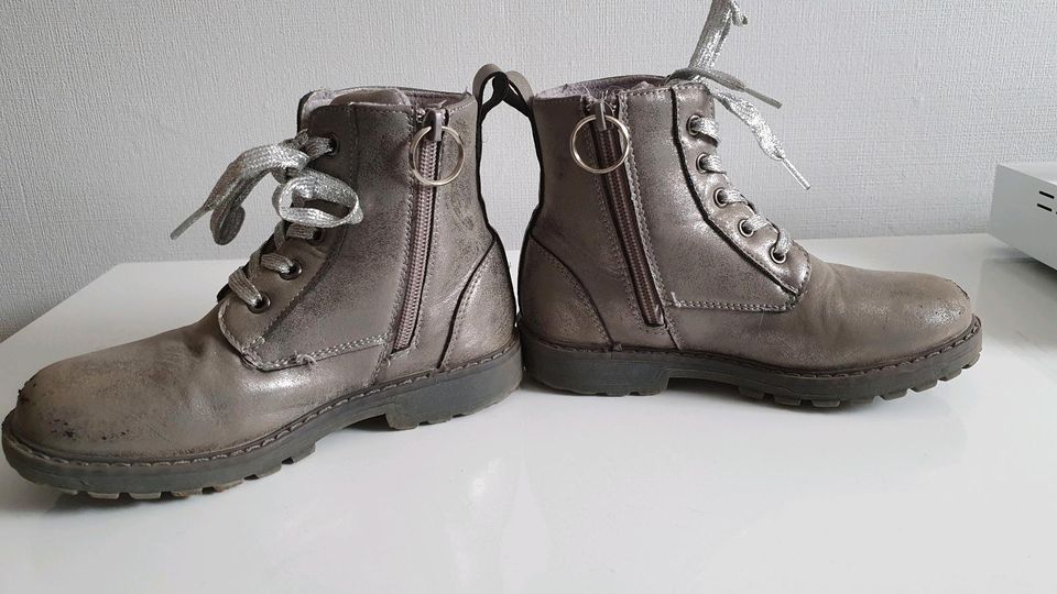 Ernstings Family Topolino Stiefel Mädchen Gr. 30 grau in Düren