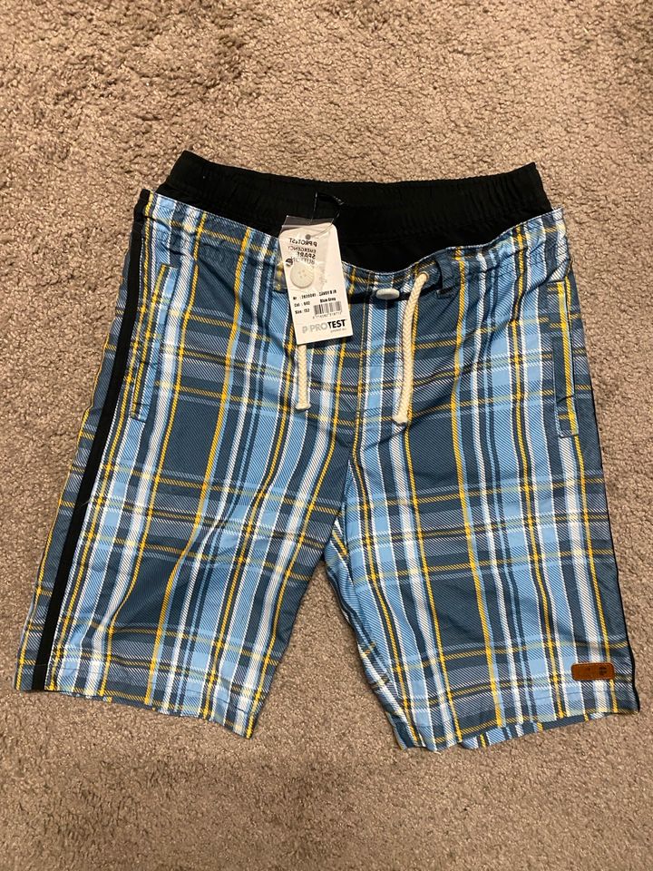 Restposten 5x PROTEST Badeshorts Jungen 152 NEU* in Tübingen