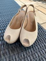 Beige Tamaris Peeptoe Gr. 37 Hessen - Bad Hersfeld Vorschau
