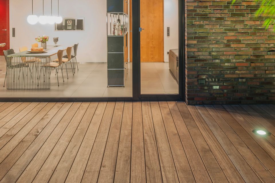 GUAYANA TEAK TERRASSENDIELEN HOLZ BRETTER ECO DIELEN GUNSTIG AACH in Aachen