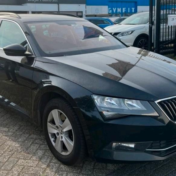 Skoda Superb 3 Schlachtfest Ersatzteile Ausschlachten in Bothel