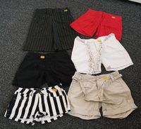 kurze Hosen, Sportlich, XS, 32 & 34, Stoff, Jeans, elegant Bayern - Aschaffenburg Vorschau