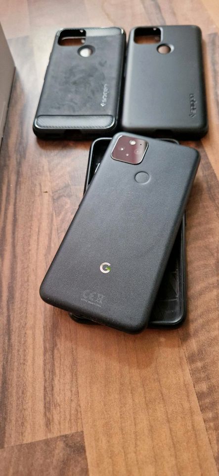 Google Pixel 5 schwarz 128 GB Smartphone Handy in Lörrach