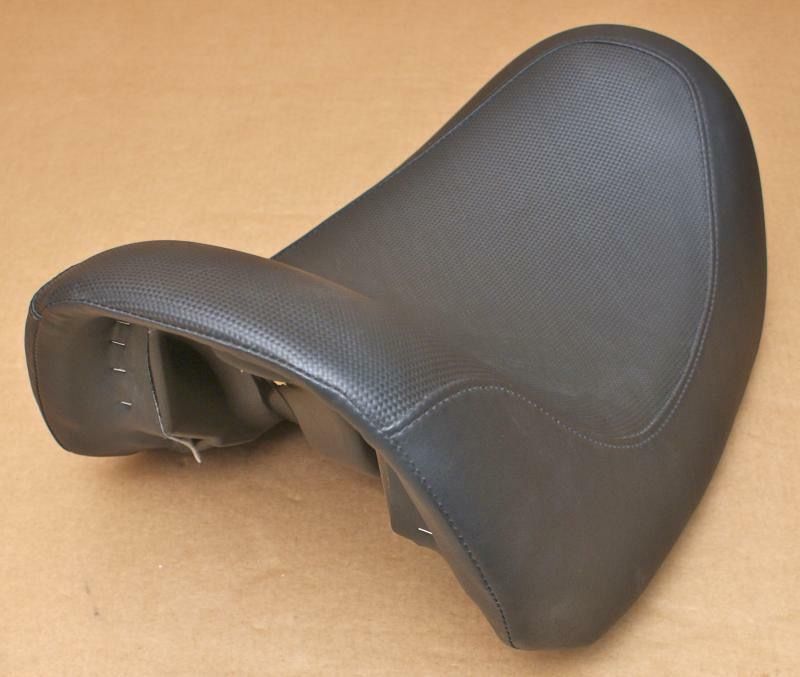 Harley original Sitzbank Sitz V-Rod Seat VRSC VRSCA in Aachen