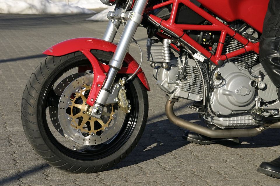 Ducati Monster 1000 in Bad Laasphe