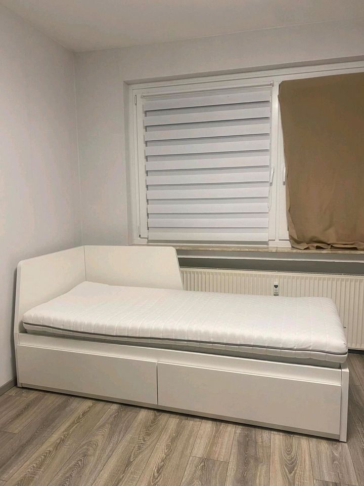 Flecken Ikea Bett Weiß in Dortmund