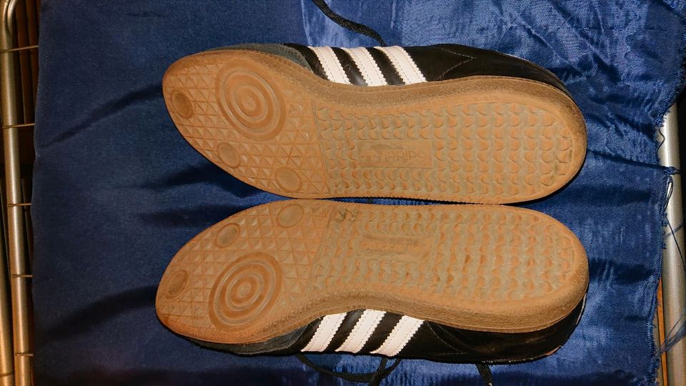 Neue Retro Adidas Freizeit Sportschuhe Sneakers Gr 44  NEU in Pfungstadt