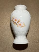 Porzellan-Vase mit Blumenmotiv Nordrhein-Westfalen - Ibbenbüren Vorschau