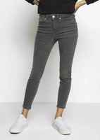 Vero Moda Ankle Jeans S/ L28 Mecklenburg-Vorpommern - Neubrandenburg Vorschau