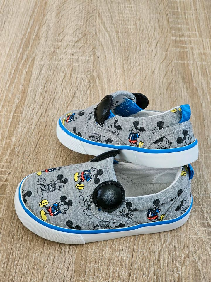 DISNEY BABY GAP Mickey Mouse Slip-On Sneakers Toddler Gr 23/14 cm in Gaimersheim