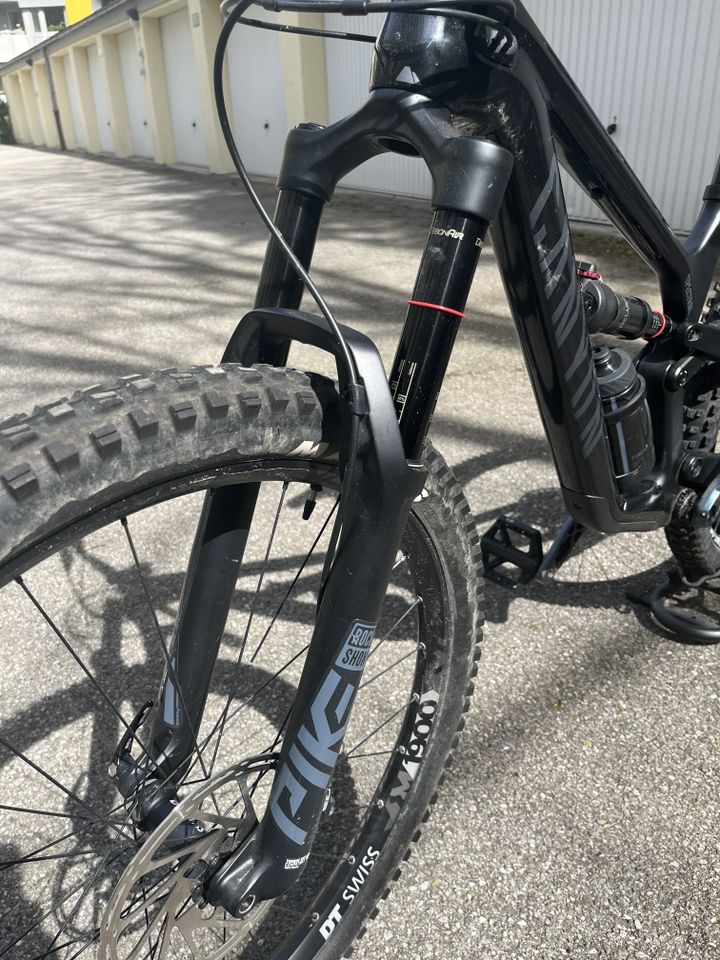 Trailbike Canyon Spectral 29 CF7 Größe S in München