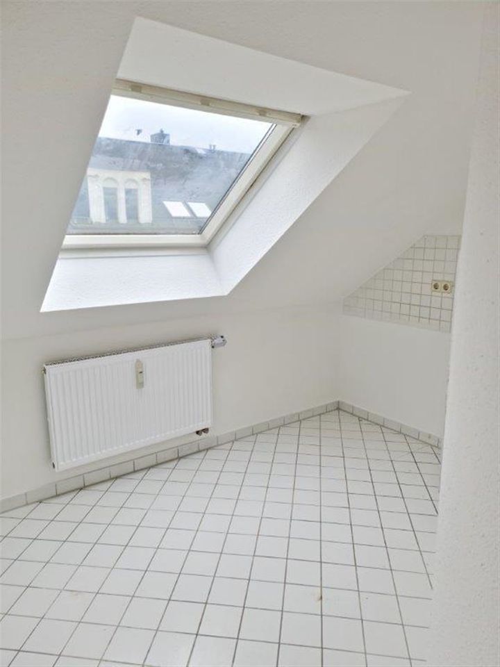 +++ 2 Zimmer-DG-Wohnung mit Aufzug im Schlossviertel +++ in Chemnitz