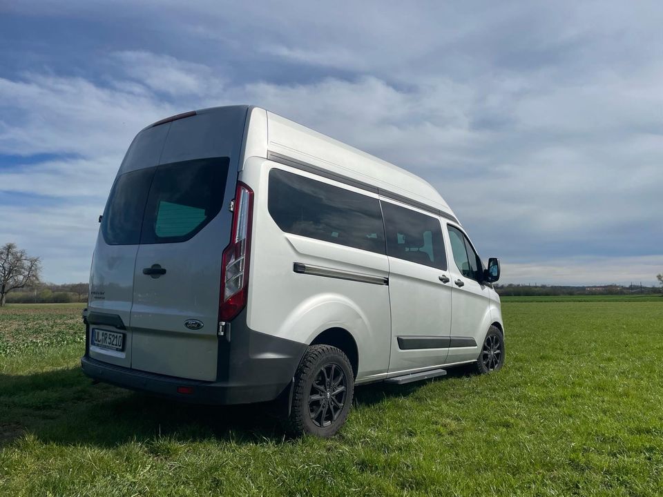 Autovermietung Ulm Ford Transit 9-Sitzer Bus Mietwagen mieten in Ulm