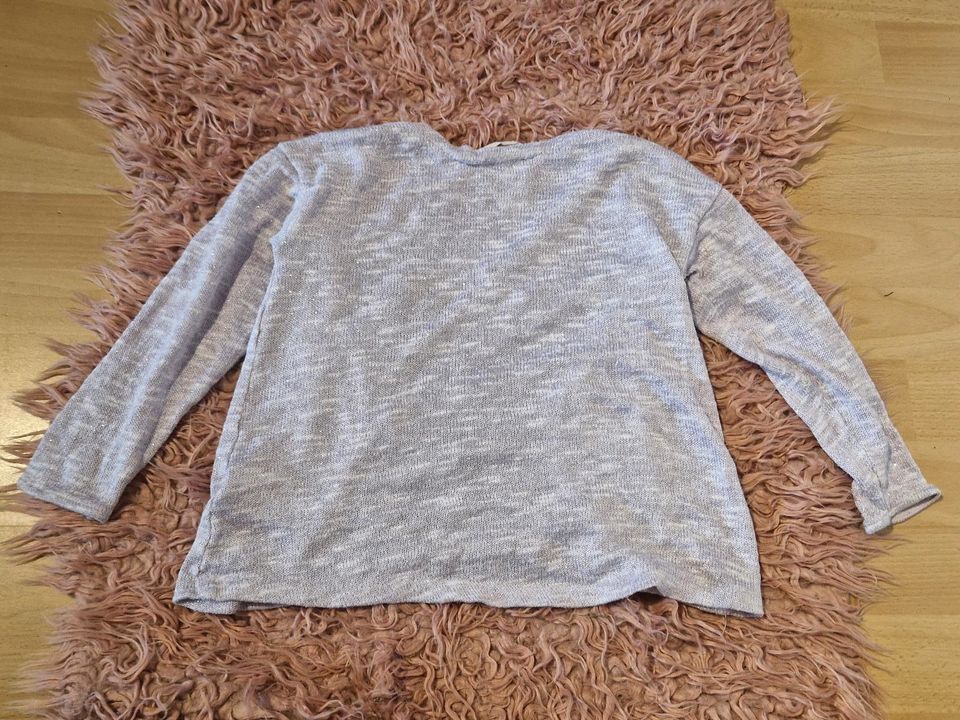 Schöne H&M Mädchen Strickjacke 110/116 in Kellinghusen