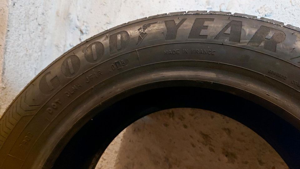 Sommerreifen 205/55 R15 88V  Good Year Efficient Grip Performance in Greifswald