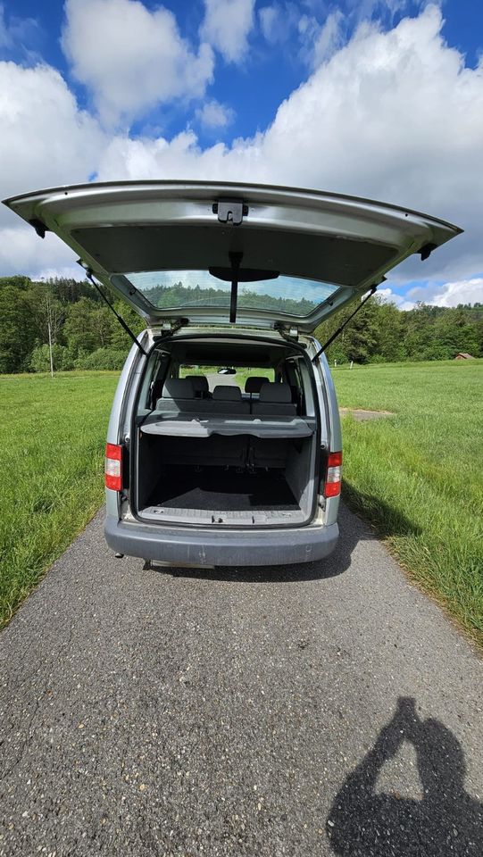 VW Caddy Life Eco fuel in Murrhardt