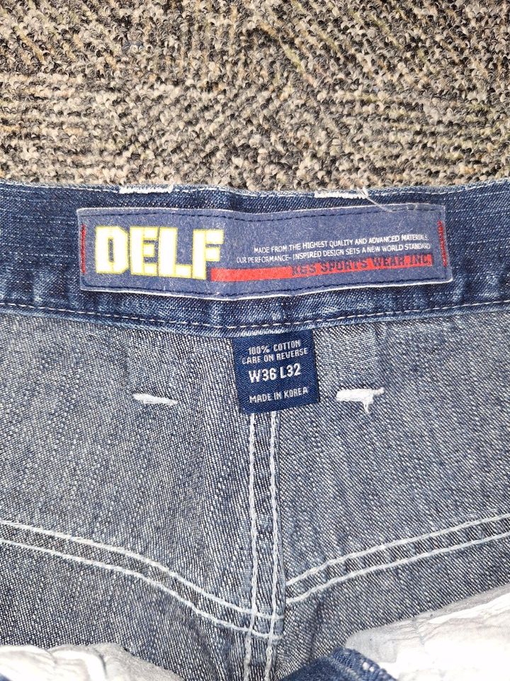 DELF Jeans Shorts Hip Hop Style W36 L32 in Dreieich