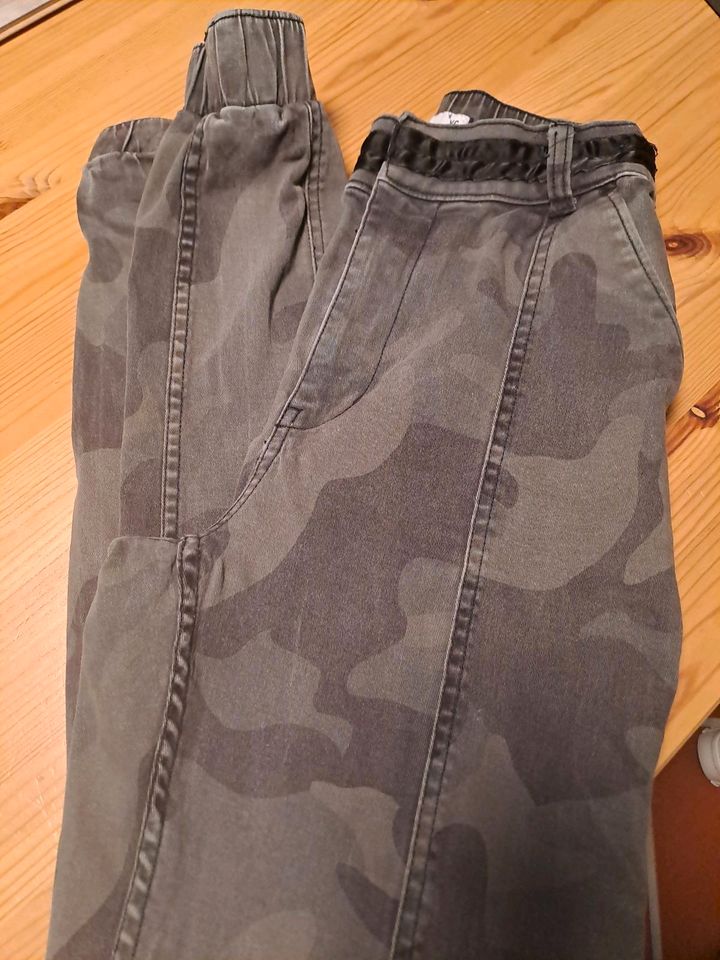 Hollister Hose Gr.XS in Weilmünster