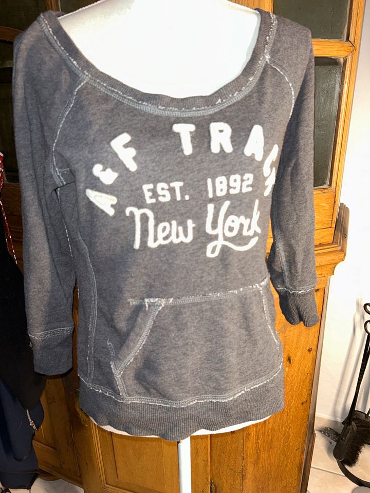 Blaues Sweatshirt von abercrombie & fitch Größe M in Rottach-Egern