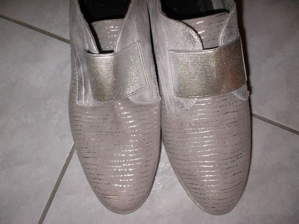 Damen Schuhe Gr.40 wie NEU in Celle