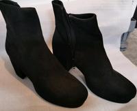 Plateau Stiefel Größe 39 Neu schwarz H&M Bayern - Greding Vorschau