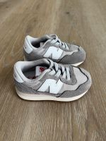 New Balance Sneaker Kinder Gr. 22,5 Modell 237 Bungee grau NEU Nordrhein-Westfalen - Steinhagen Vorschau