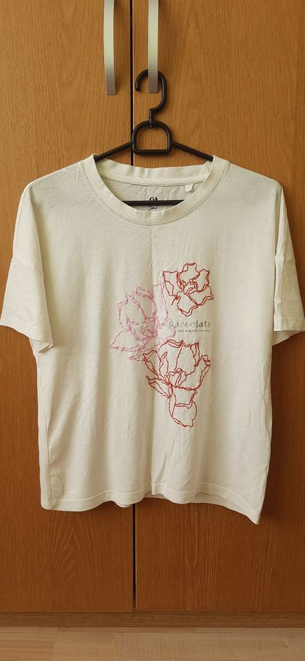 Kleiderpaket T-Shirt Kleid k. Hose Weste Mädchen Gr. 170-18 Teile in Germering