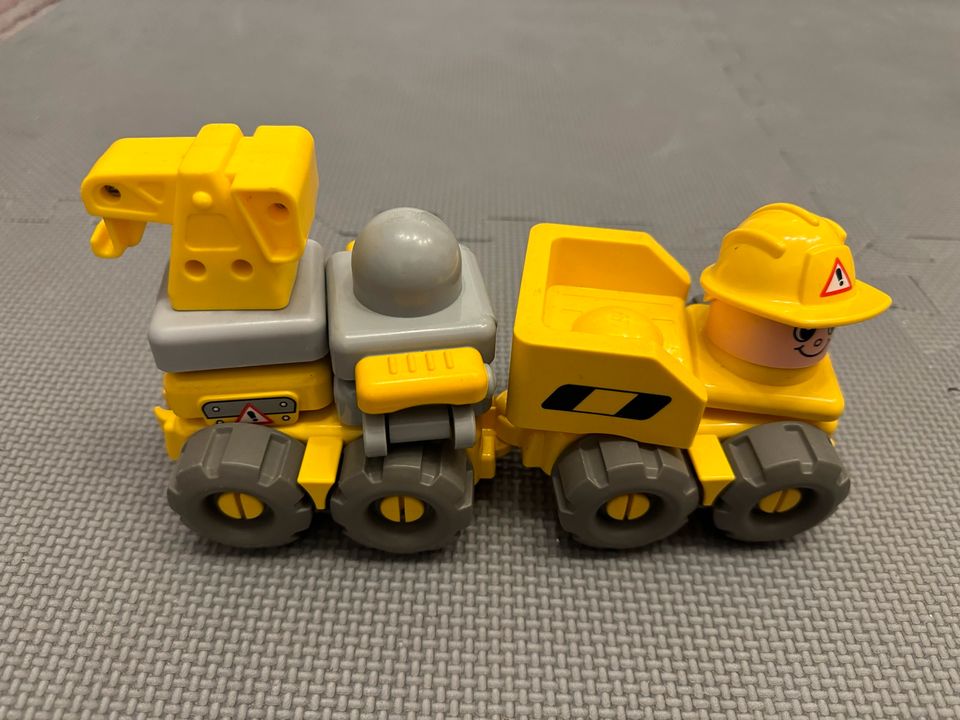 Lego Duplo Baufahrzeug in Essingen