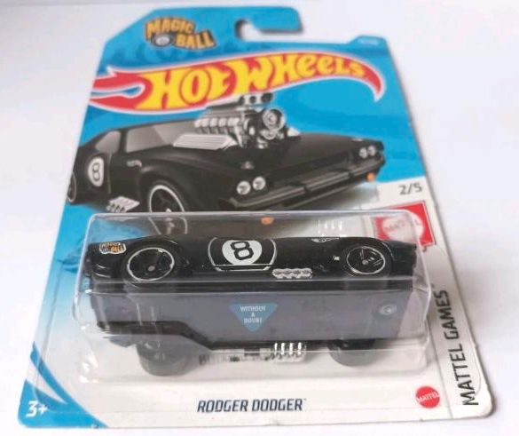 Hot Wheels 1:64 ©2020 #73 Rodger Dodger "8-Ball" schwarz GRY70 in Berlin