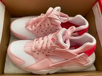 Nike Air Huarache *NEU* Größe 38,5 Niedersachsen - Bad Laer Vorschau