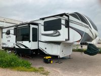 FIFTH WHEELER MIT FÜNF SLIDE-OUTS, IM PREIS REDUZIERT! Rheinland-Pfalz - Laufeld Vorschau