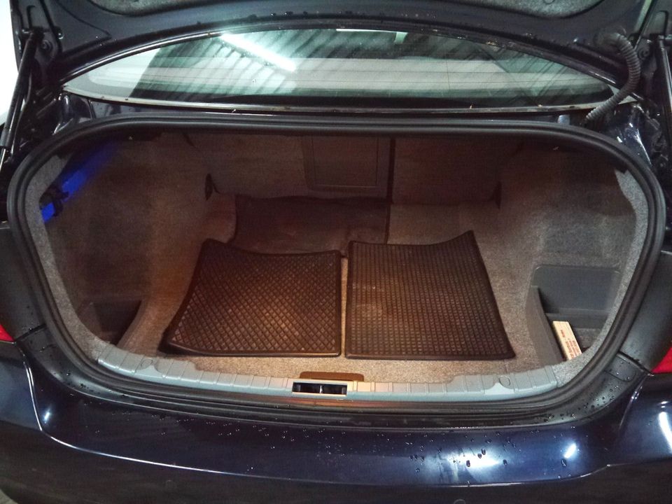 BMW 320i Lim. CD Klima PDC Sitzheizung Schiebedach in Völklingen