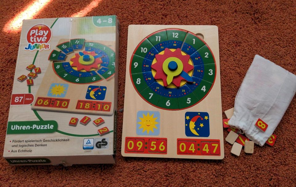 Uhren-Puzzle Holz Spiel für Kinder 4 - 8 Jahre in Berlin