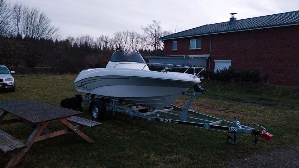 Yamaha F50 + AM555, Motorboot, Sportboot, Angelboot, kl. Kajüte in Silberstedt