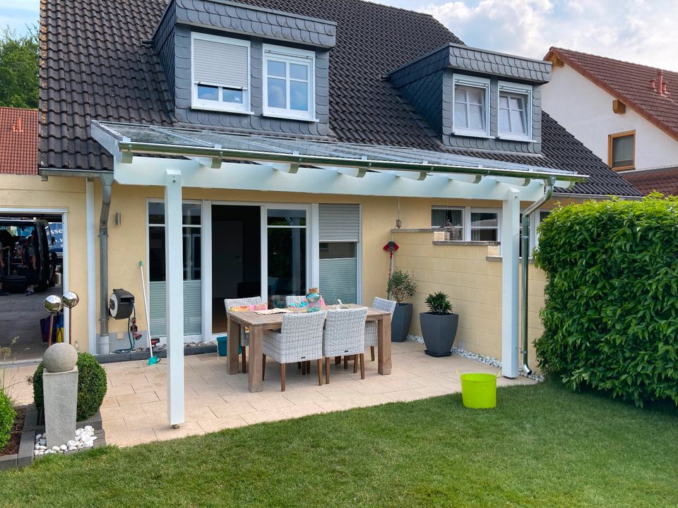 Terrassenüberdachung oder Carport aus Holz mit Montage 7 x 3 m in Bergisch Gladbach