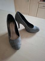 Pumps Tamaris Größe 38 Stoff beige kariert Niedersachsen - Burgwedel Vorschau