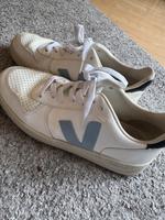 Veja Sneakers Bayern - Augsburg Vorschau