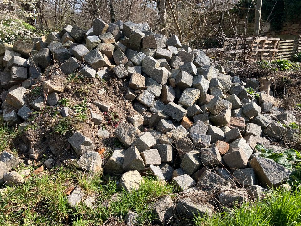 Natursteine für Grillplatz, Garten, Wege 13 x 13 cm bis 16 x 27 in Schkopau