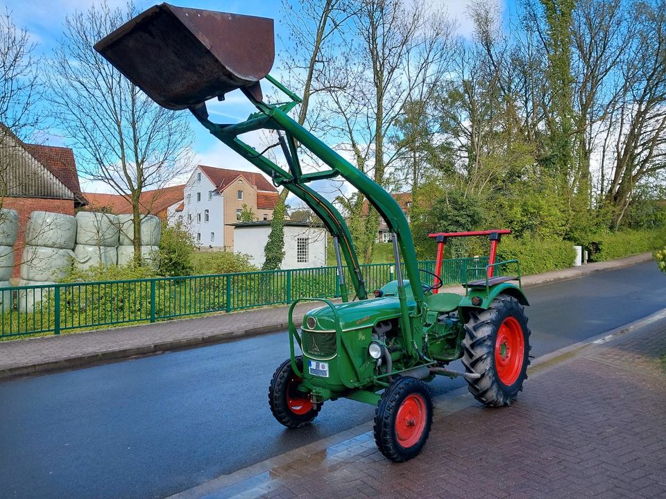 Deutz D40 mit Frontlader, Traktor, Schlepper, Trecker, Hoflader in Auetal