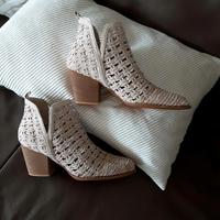 **NEU* Sommer-Stiefelette * Damen * beige * Gr. 39 Niedersachsen - Georgsmarienhütte Vorschau
