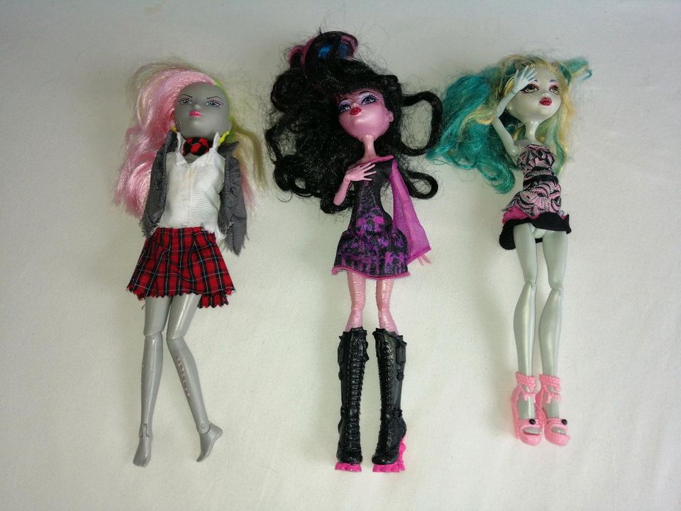 Monster High Puppe Spielfigur in Göppingen