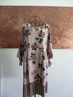 Elegantes Kleid v. KingKong, ca. Gr. 40, Floralprint/puder/roséfb Rheinland-Pfalz - Mainz Vorschau