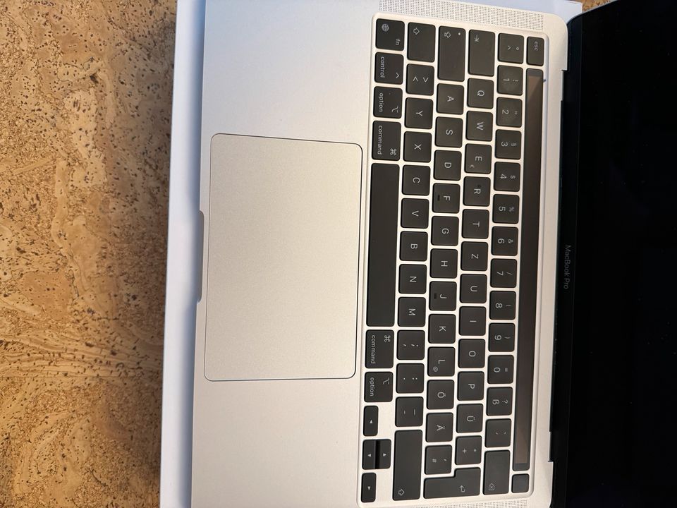 Apple MacBook Pro (M1, 2020) in Gelsenkirchen