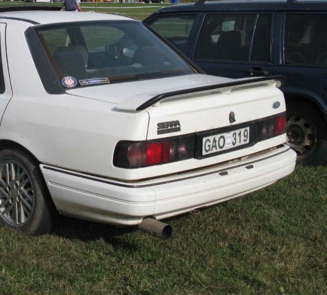 Ford Sierra RS Cosworth Mk2 Heckspoiler Heckflügel Spoiler in Langenfeld