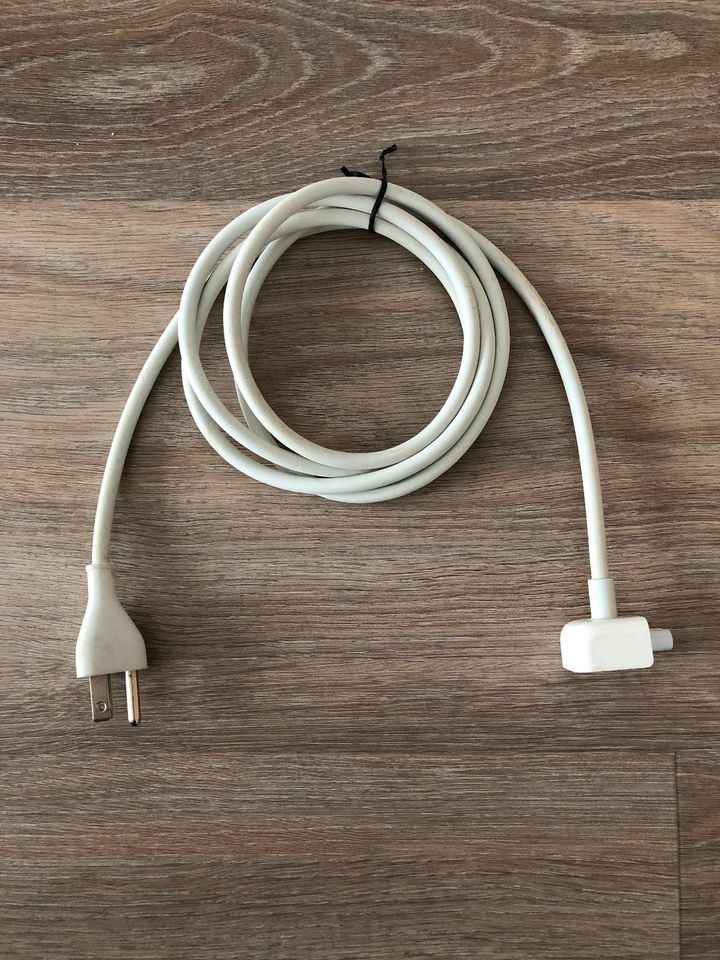 orig. Apple Power Adapter Kabel für Macbook-Netzteil US-Stecker in Langen (Hessen)