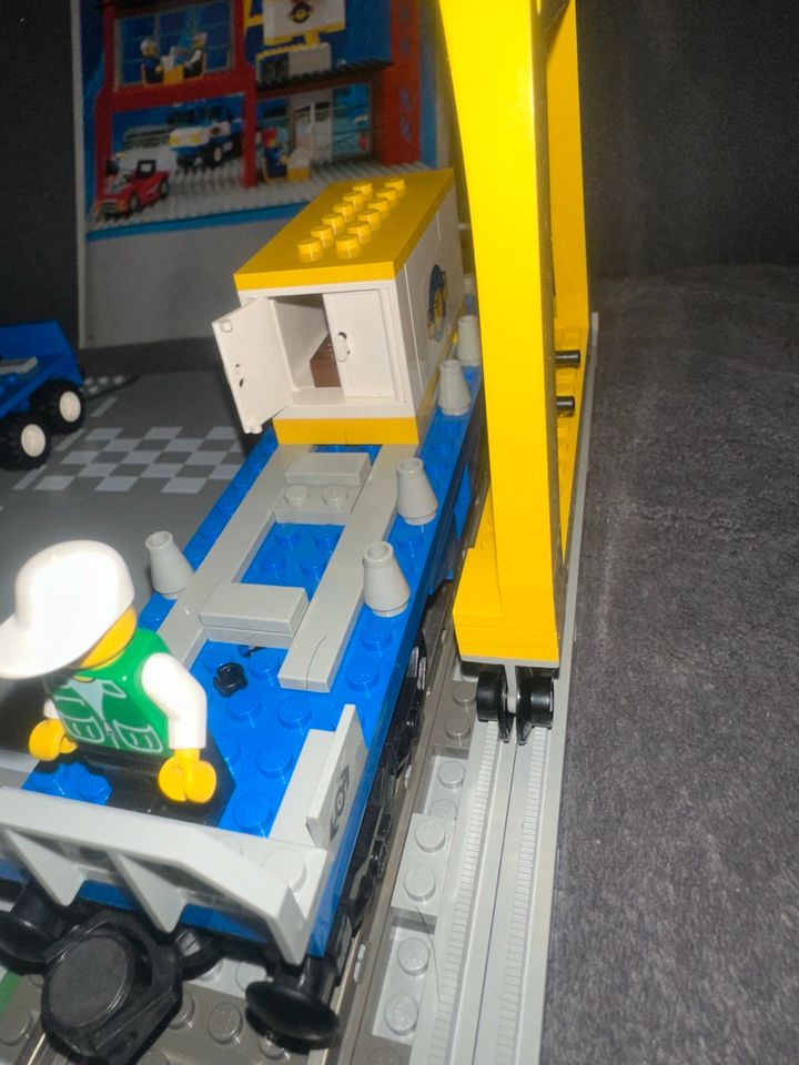 Lego Eisenbahn 4555 9V Verladestation Güterbahnhof in Hohenwestedt