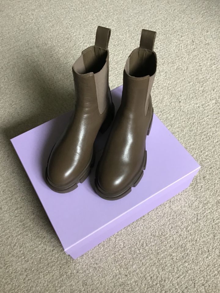 Copenhagen, Chelsea-Boots, CPH570 vitello khaki, Gr. 36 in Augsburg